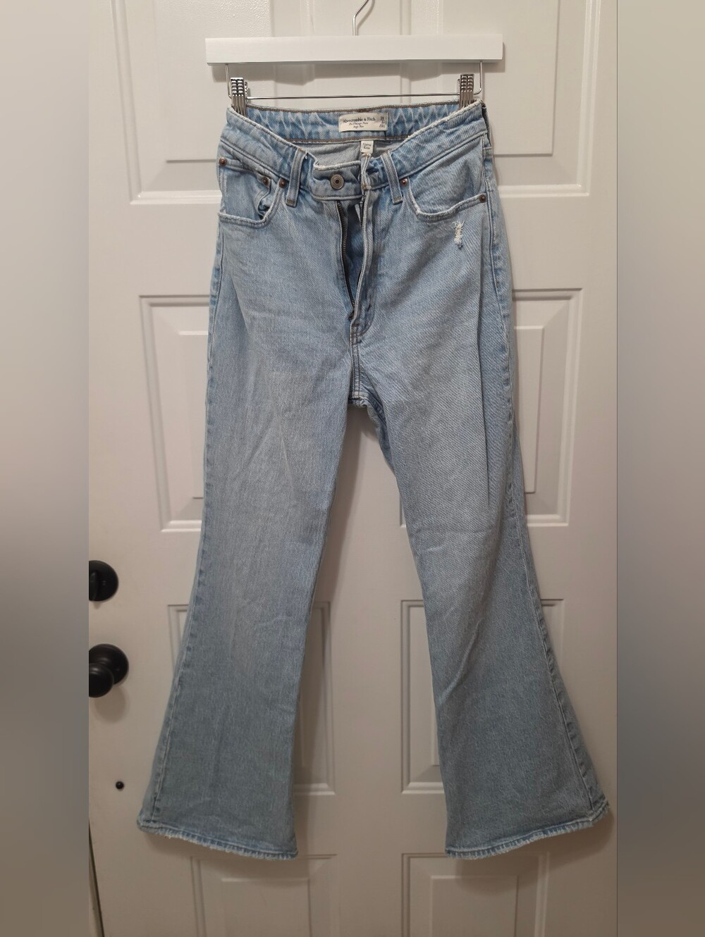 Abercrombie & Fitch Curve Love High Rise Vintage Flare Jeans 26 Light Wash